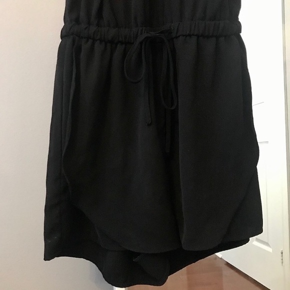 Black Romper Neck Open Back - Picture 3 of 3